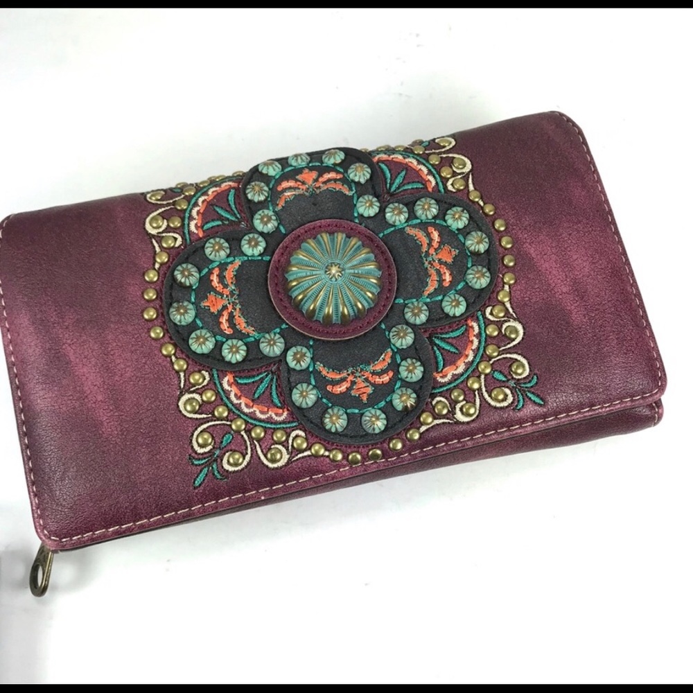 Montana West wallet